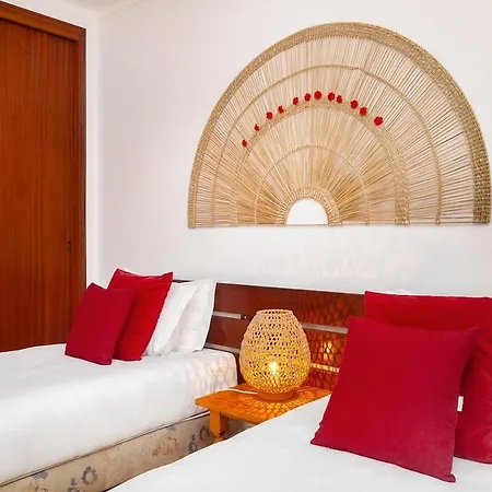 Balaia Sunshine Apartment